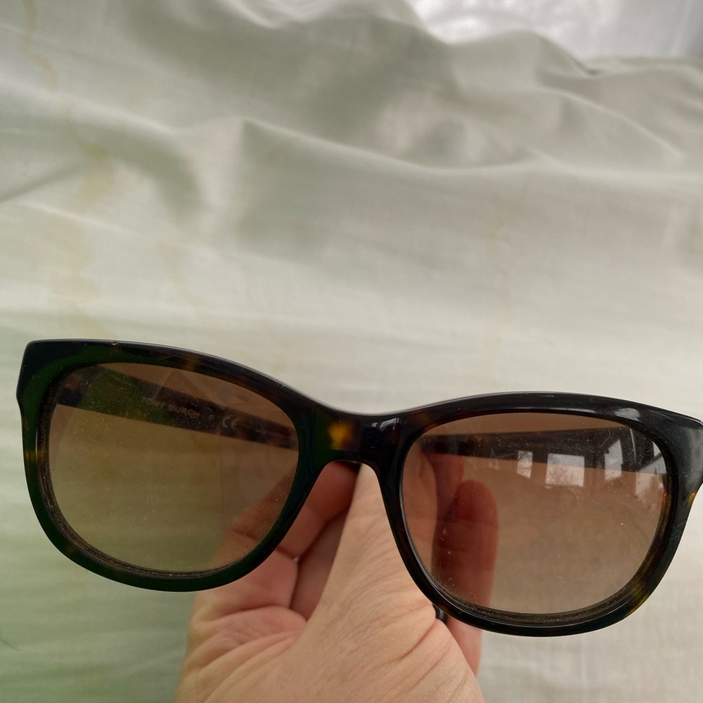 Tory Burch Tortoise Shell Sunglasses for. Smaller Face